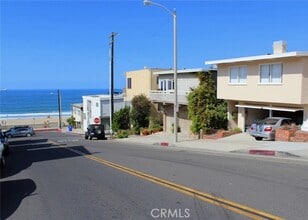 Building Photo - 121 Rosecrans Ave