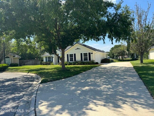 Building Photo - 5539 London Lake Dr W