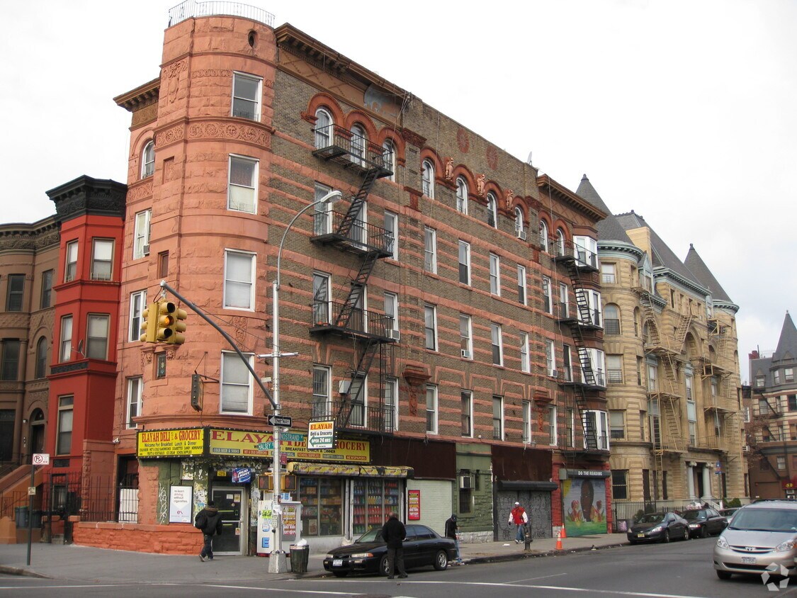 Primary Photo - 492 Nostrand Ave
