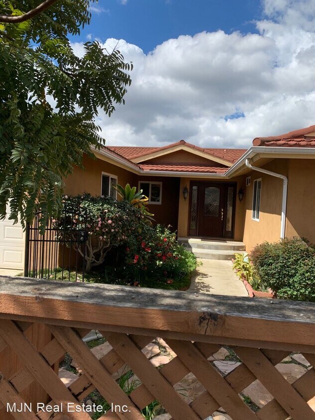 Primary Photo - 5 br, 4 bath House - 6140 Crawford Street