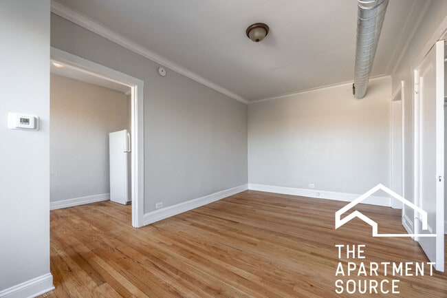 Photo - 2712 N Milwaukee Ave Apartment