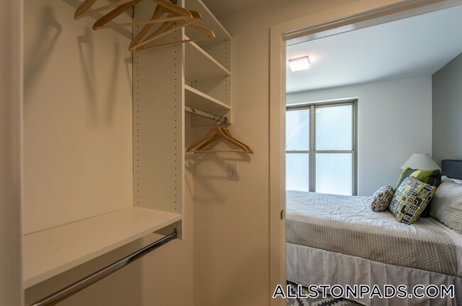 Building Photo - 40 Malvern St