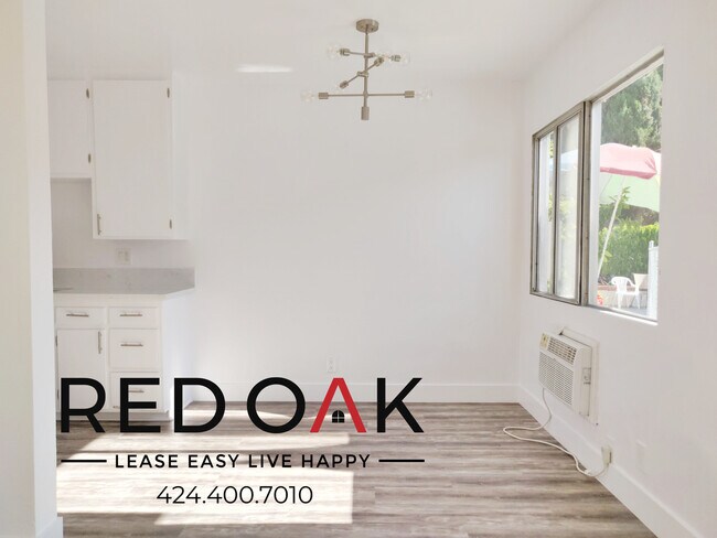 Building Photo - 1 Bedroom with Updated Kitchen, Harwood Vi...