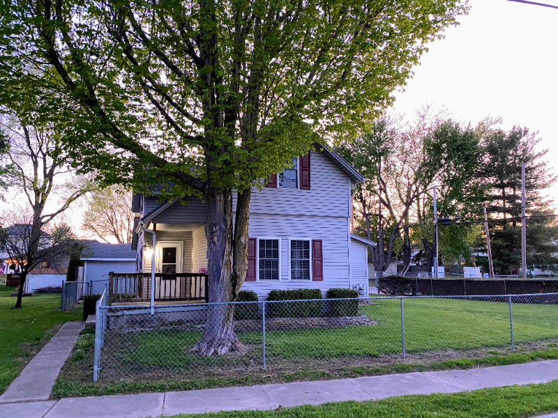 Primary Photo - 111 Covington Ave
