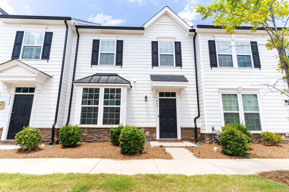 Foto principal - 5048 Patton Dr.