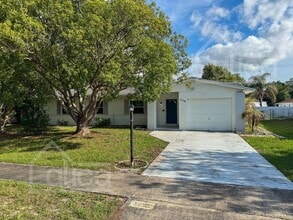 Building Photo - 7176 Lockwood St