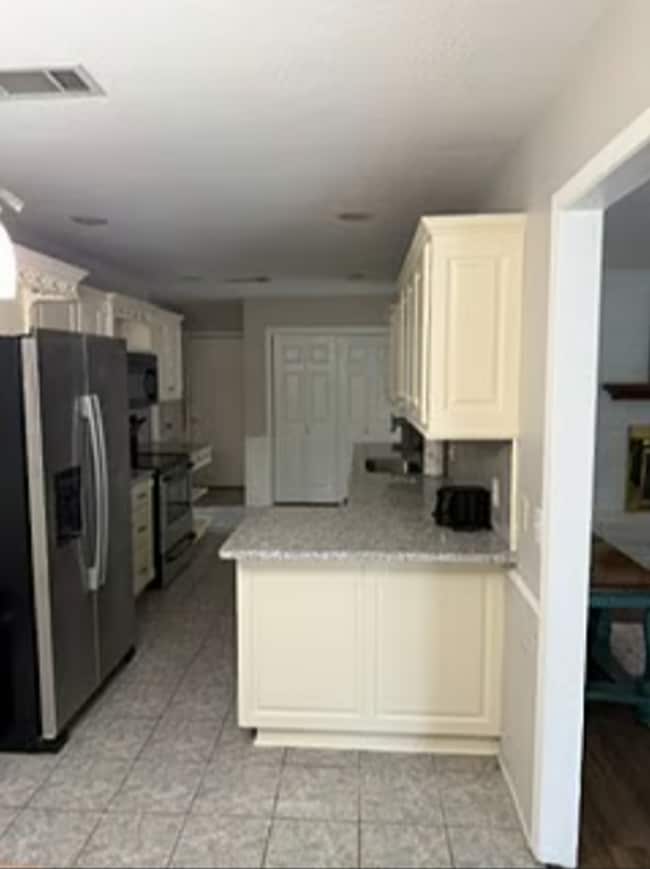 Foto del edificio - 4455 Summit Cir