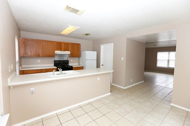 Building Photo - 11 Stallion Hills