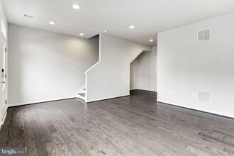 Building Photo - 13625 Harrier Way