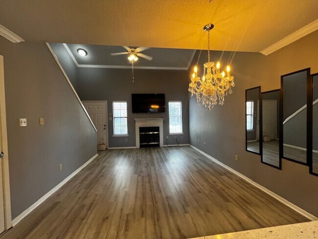 Foto del edificio - Carriage Oaks Townhouse for Rent