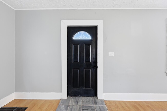 Foto del edificio - 1452 Summit St