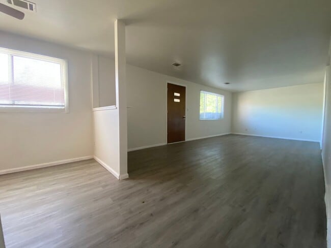 Photo - 2107 3rd Ave Apartment