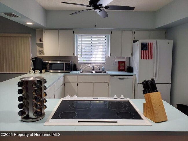 Foto del edificio - 6630 River Run Blvd