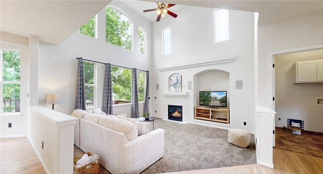 Foto del edificio - Beautifully Updated Home in Roxborough Village!