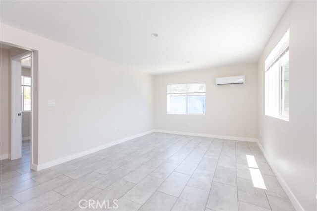 Foto del edificio - 7732 Bright Ave