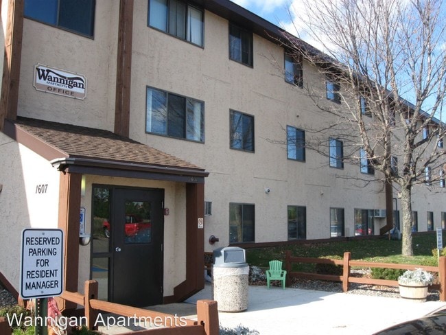 Building Photo - 1607 E Highway 2