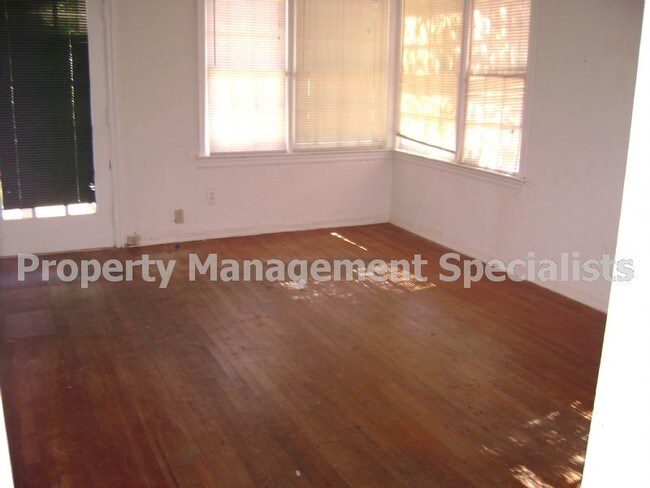 Foto del edificio - 541 Buckminster Cir