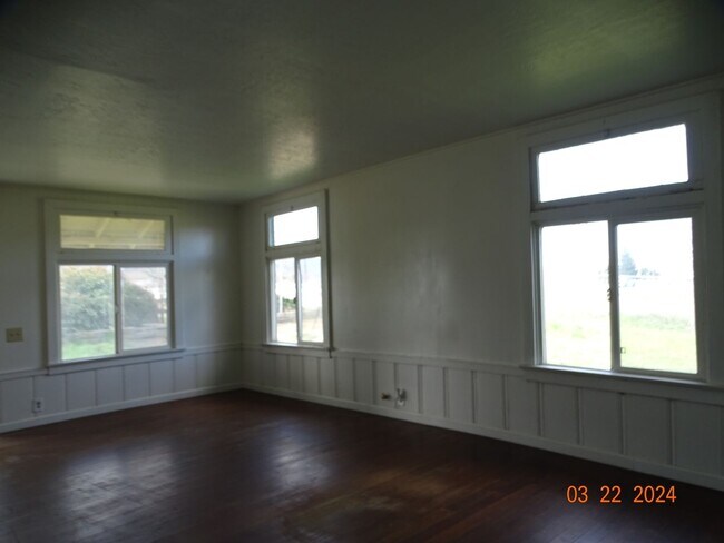 Building Photo - Valley Blvd Ranch House