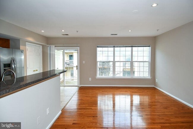 Building Photo - 11361 King George Dr