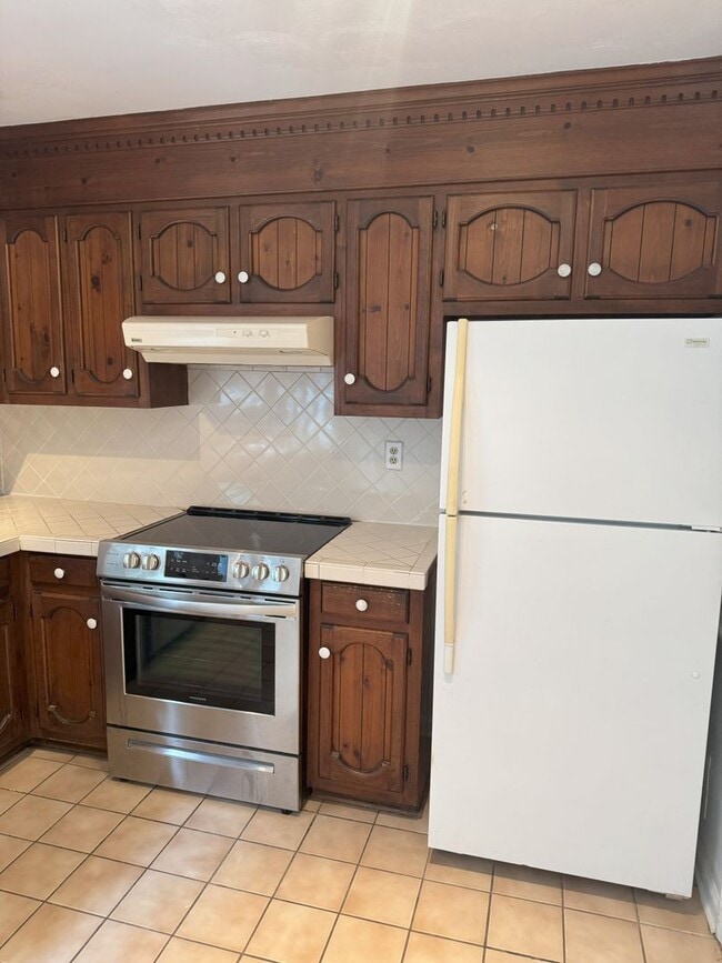 Building Photo - Charming 2 Bedroom in Churchland