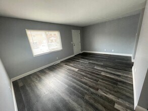 Building Photo - 3419 Bexvie Ave