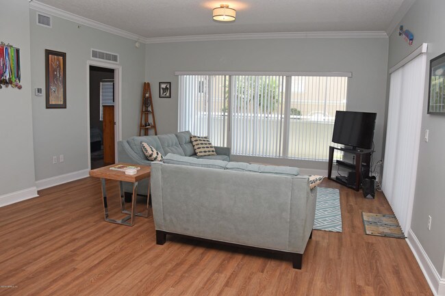 Foto del edificio - 1236 1st St N