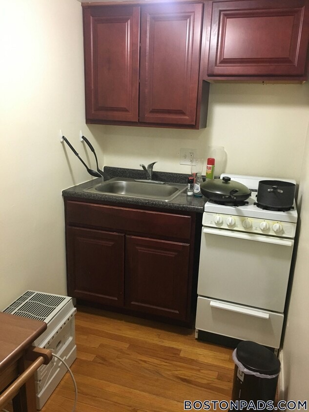 Foto principal - 153 Brighton Ave