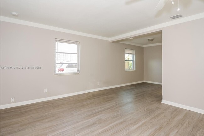 Building Photo - 1432 N Andrews Ave