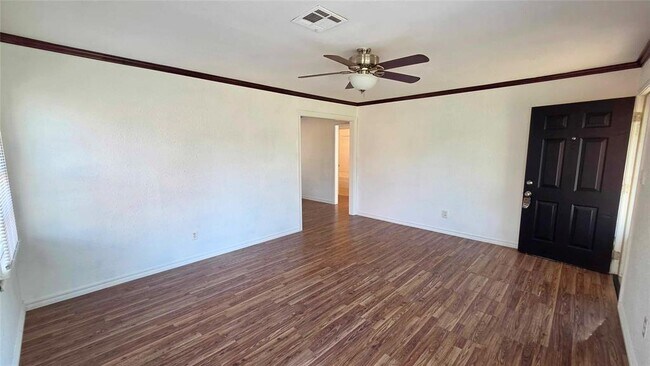 Foto del edificio - 605 NW 50th St