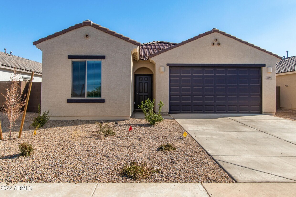 Foto principal - 43721 W Acacia Ave