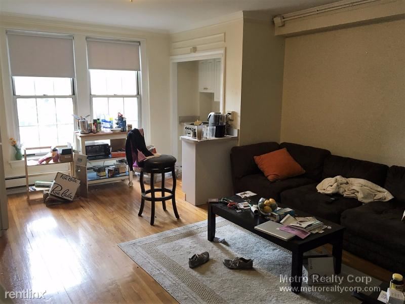 Primary Photo - 1284 Beacon St