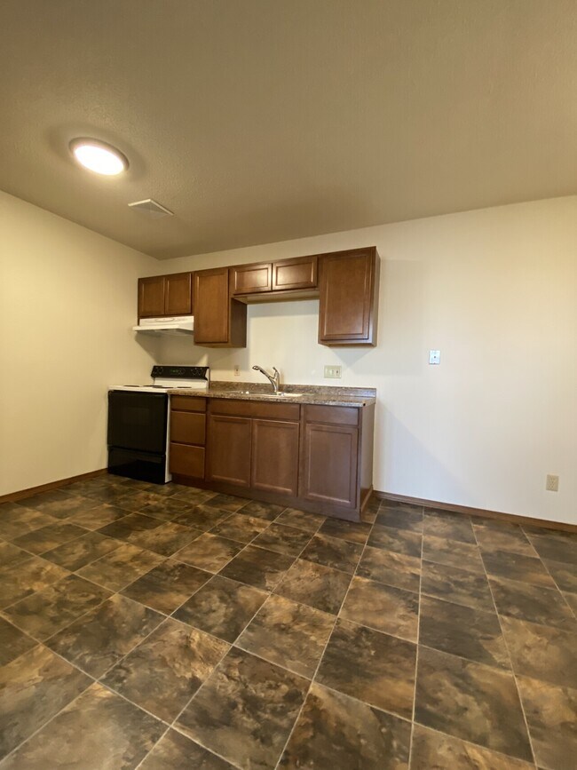 Building Photo - 3501 S West Ave