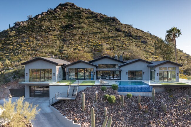 Foto del edificio - 4129 E Sandy Mountain Rd
