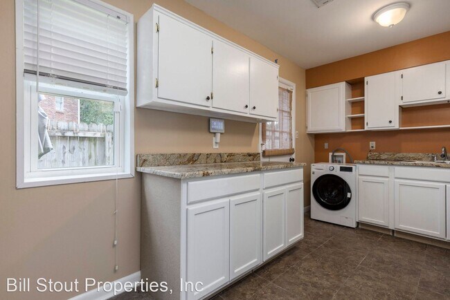 Building Photo - 2 br, 1.5 bath House - 3412 Taylorsville R...