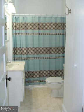 Foto del edificio - 23266 Village Rd