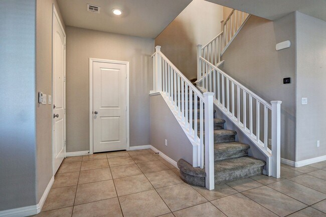 Building Photo - 2865 Tanager Hill St