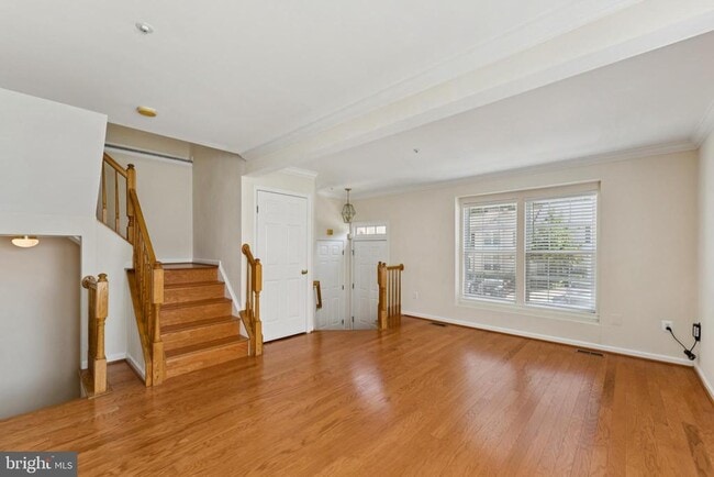 Building Photo - 12300 Sweetbriar Pl