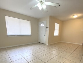 Building Photo - 8418 Valor Dr