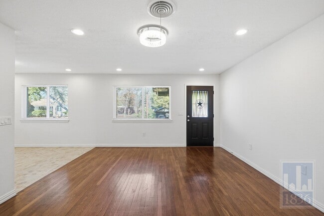 Foto del edificio - 4405 Terrilance Dr