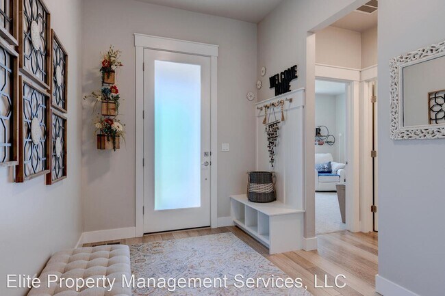 Foto del edificio - 3 br, 2 bath House - 1418 W Caravan St
