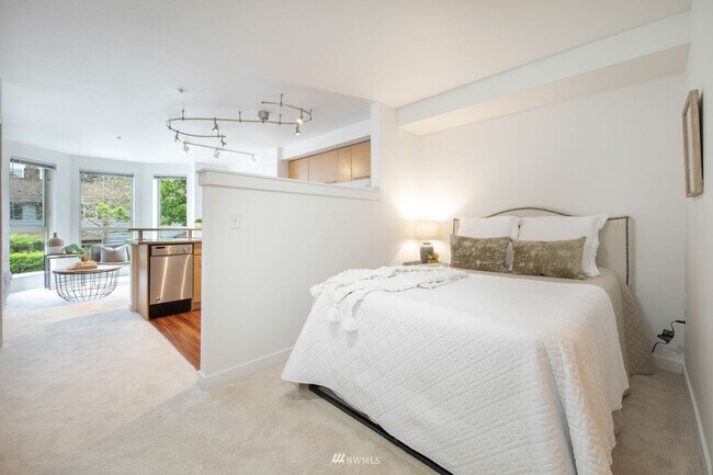 Foto del edificio - Capitol Hill - Braeburn open 1 Bedroom / 1...