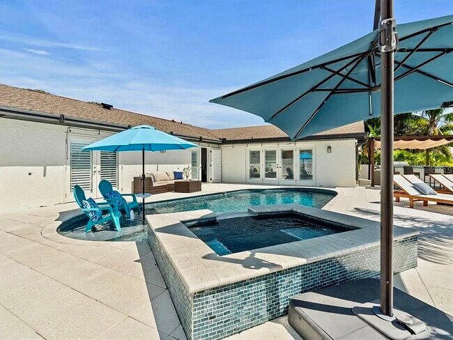 Foto del edificio - 6420 4th Palm Point