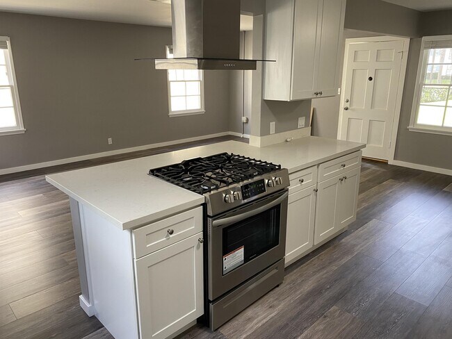 Foto del edificio - 3435 E 1st St