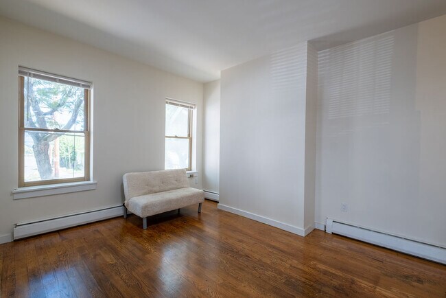 Foto del edificio - 363 Liberty St