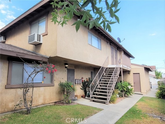 Building Photo - 2204 Orange Grove Ave