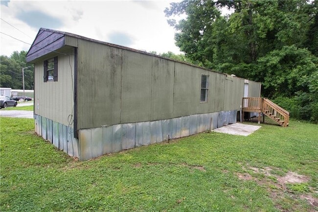Building Photo - 340 Towler St