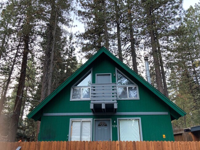 Foto del edificio - Tahoe Charm with Modern Updates- Small Dog...