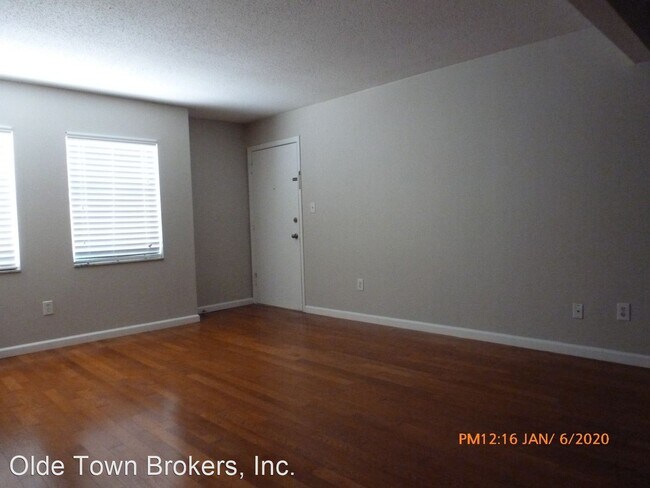 Building Photo - 2 br, 1 bath House - 317 E Amelia St. #6
