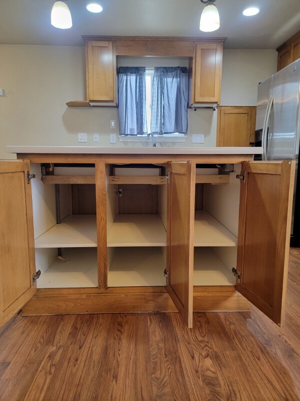 Foto del edificio - 2364 Howard Ave