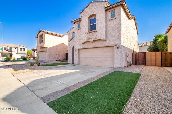 Building Photo - 11147 E Sentiero Ave